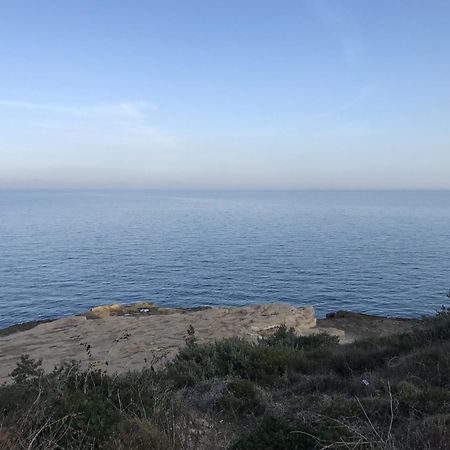 Вилла Tiny House Framed By Nature Near Sea In Karaburun Измир Экстерьер фото